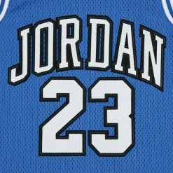 23 - Junior's Tank Top
