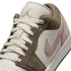 Air Jordan 1 Low - Men's Fashion Shoes
