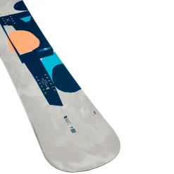 Chloro - Women's All-Mountain Snowboard