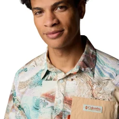 Cove Beach - Men's Short-Sleeved Shirt