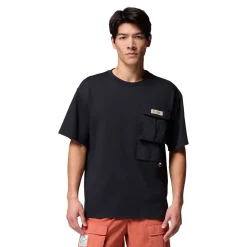 Cove Beach - Men's T-Shirt