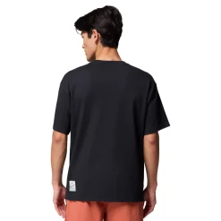 Cove Beach - Men's T-Shirt
