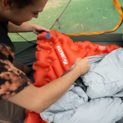 Insulated Double V EF - Inflatable Mattress