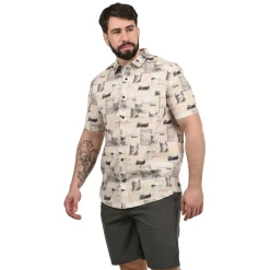 Mackay Resort - Men's Short-Sleeved Shirt
