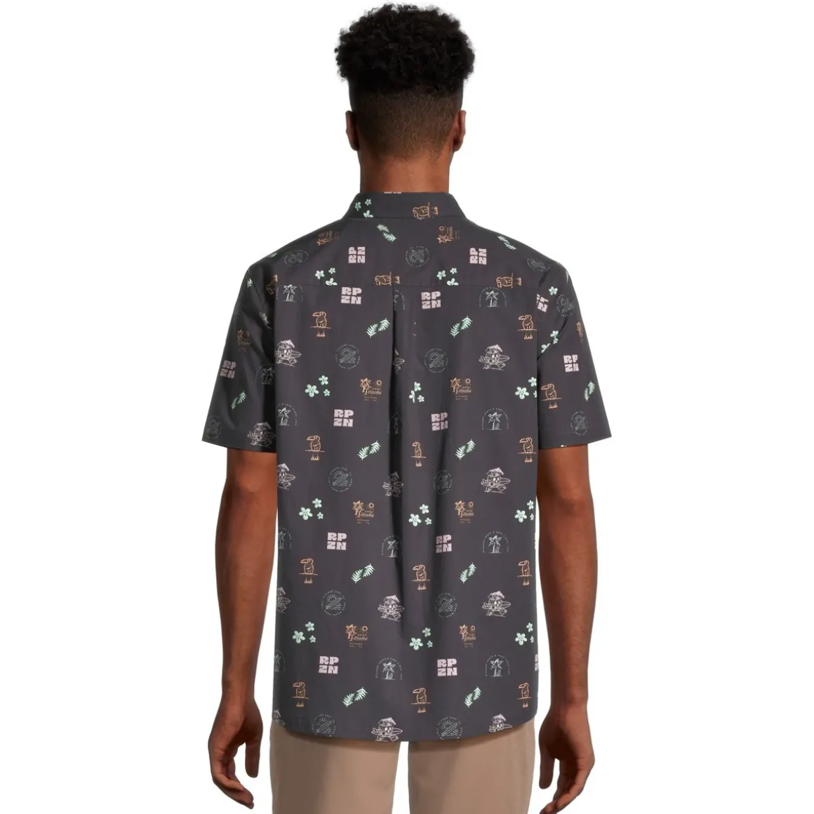 Mackay Resort - Men's Short-Sleeved Shirt