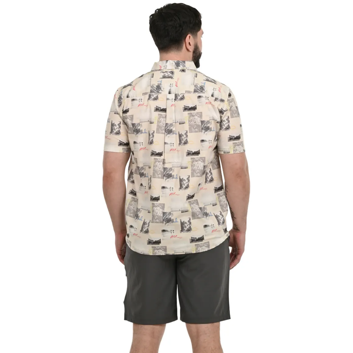 Mackay Resort - Men's Short-Sleeved Shirt