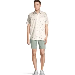 Mackay Resort - Men's Short-Sleeved Shirt