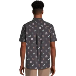 Mackay Resort - Men's Short-Sleeved Shirt