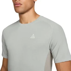 Solar Chase - Men's Running T-Shirt