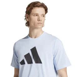 Train Essentials Logo - Men's Training T-Shirt